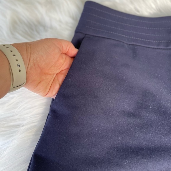 LOFT high waist triple button shorts - size 12 - navy blue - Picture 5 of 9